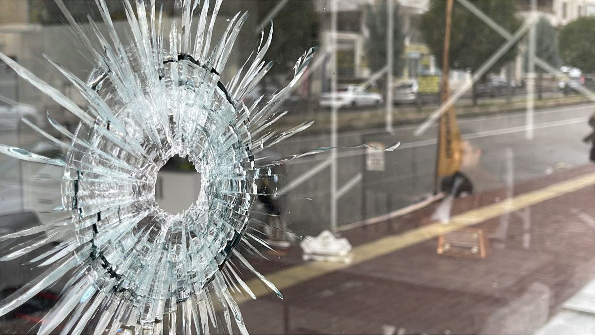 sanliurfada is yeri dort kez kursunlandi 1 JrfEySUd