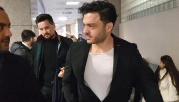 sarkici ilyas yalcintasa hakaret sucundan para cezasi 3 bin 750 lira odeyecek cE2IkyOq