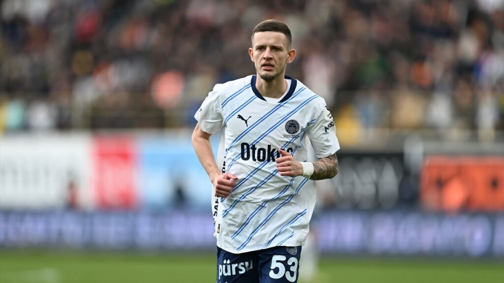 sebastian szymanski fenerbahce tarihine gecti aPHvxHvA