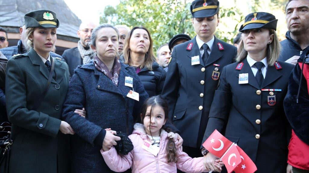 sehit murat kemal yetisen aydinda son yolculuguna ugurlandi FemMCEnQ