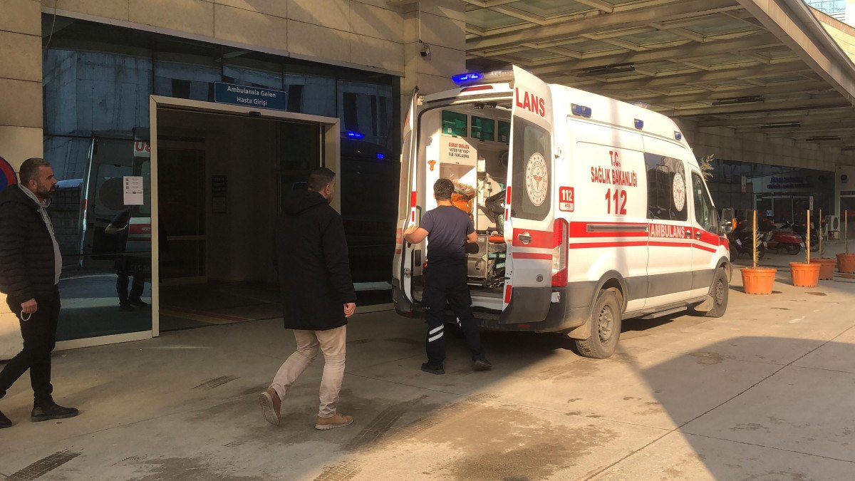 siirtte kopege carpmamak icin manevra yapti 2si agir 3 kisi yarali 1 sBMfQNzv