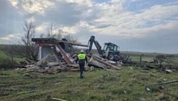 silivride metruk binalar yikiliyor 6 bina yikildi XhMqB8UW