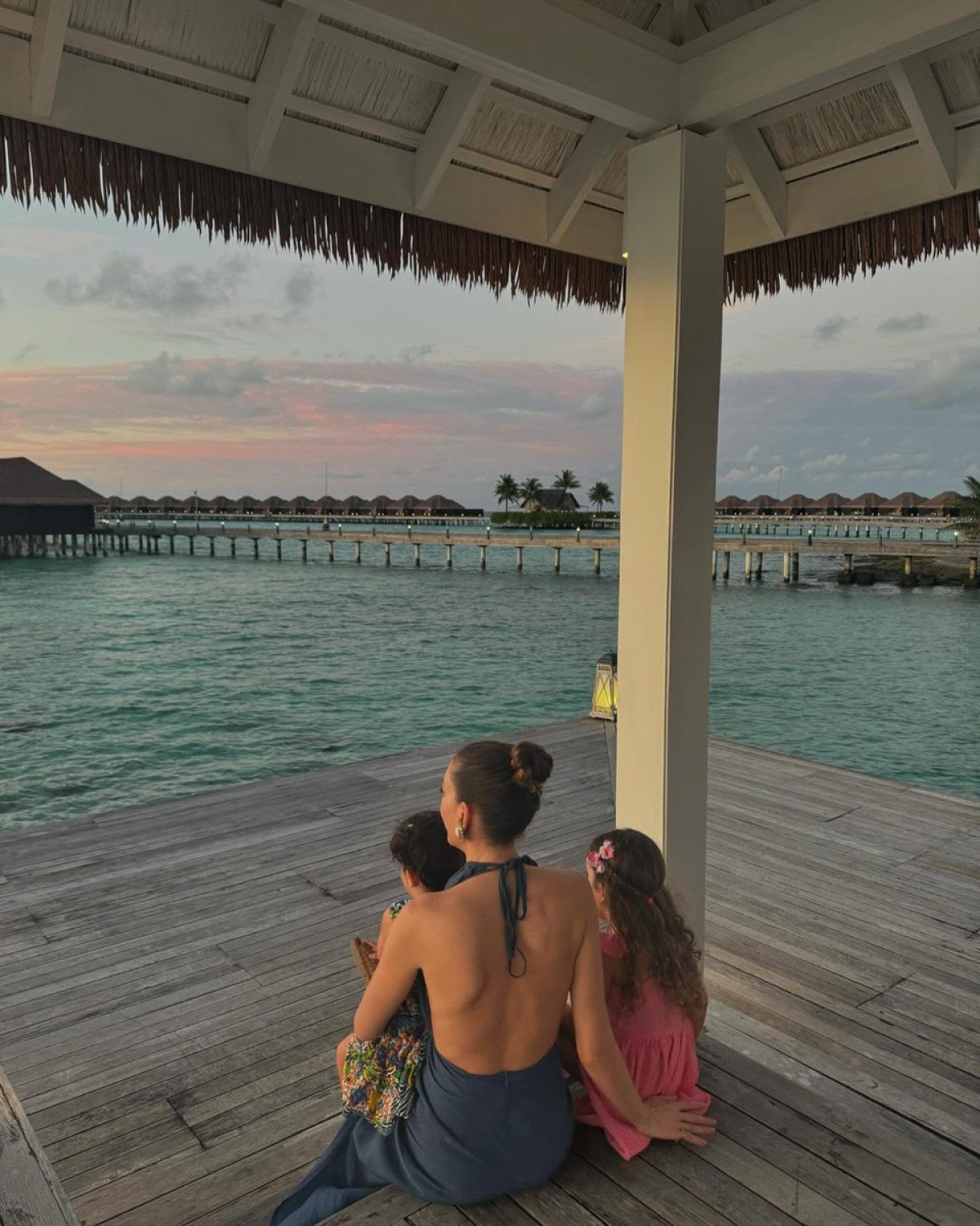 sinem kobal ile kenan imirzalioglunun kizlariyla tatilde maldivler karelerine begeni yagdi 2