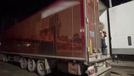 sivasta tir dorsesinde 29 kacak gocmen yakalandi ePRqdlvz