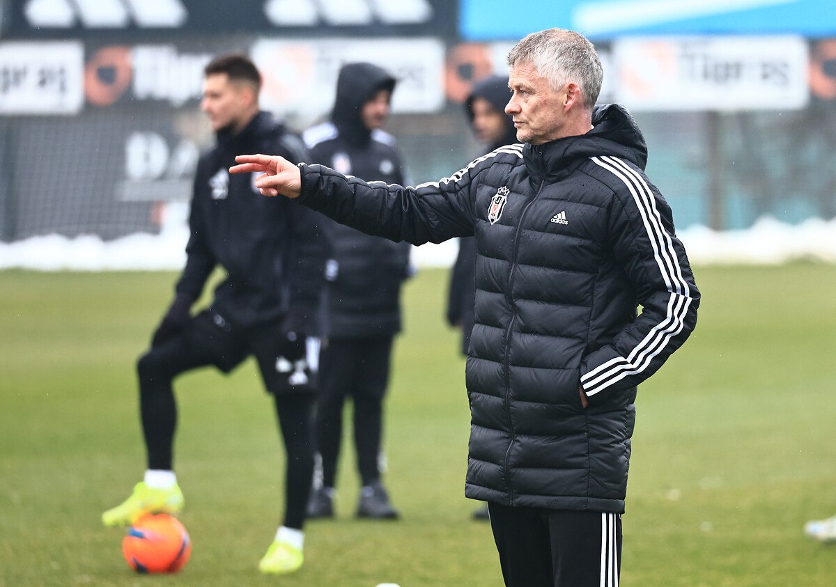 solskjaer ve senol gunesten derbi oncesi motivasyon 0 W4NCIG4X