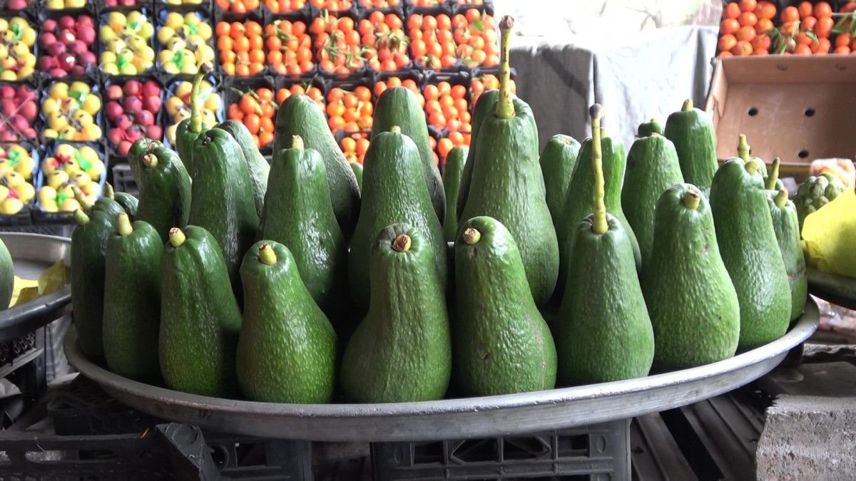 suriyede rejimin cokmesiyle halk ithal urunlerle tanisti 2 QRl7EkDz