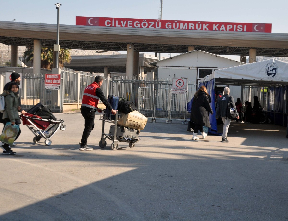 suriyeli ogretmenden cagri ulkenize donun 2 UUEMqQE5