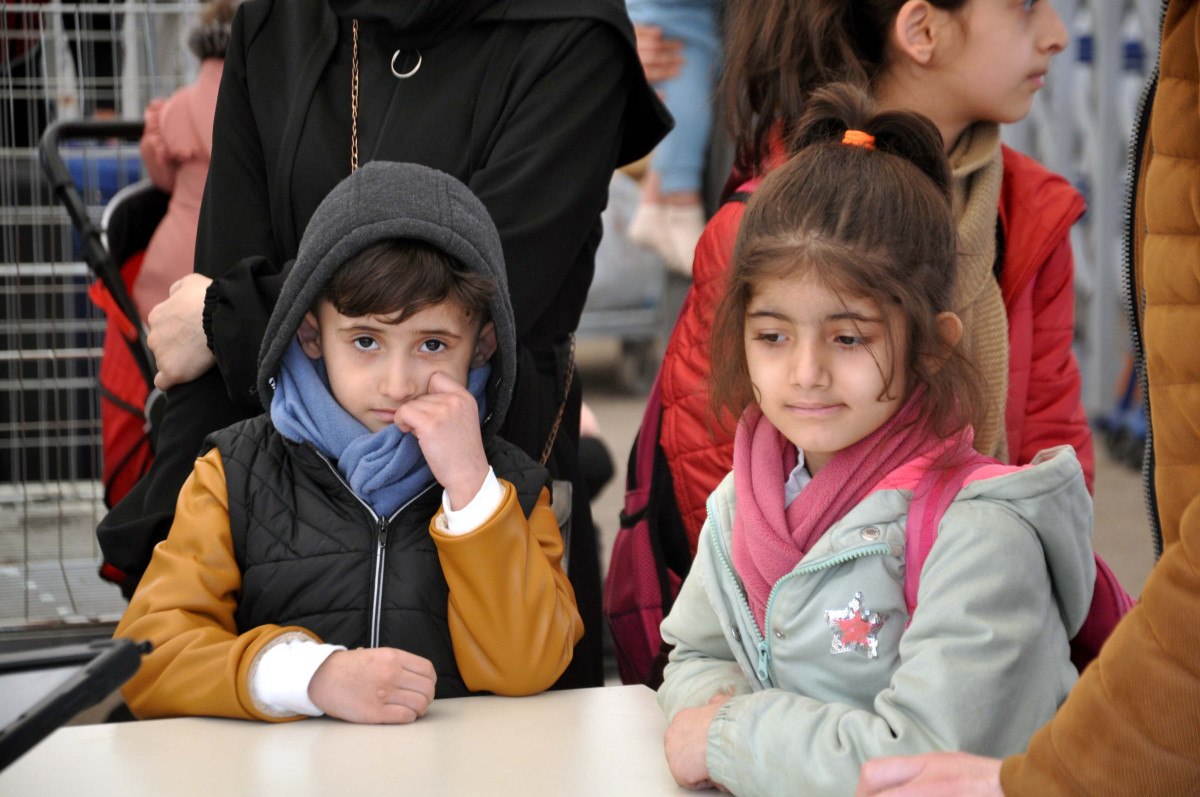 suriyeli ogretmenden cagri ulkenize donun 5 eCAW8s55