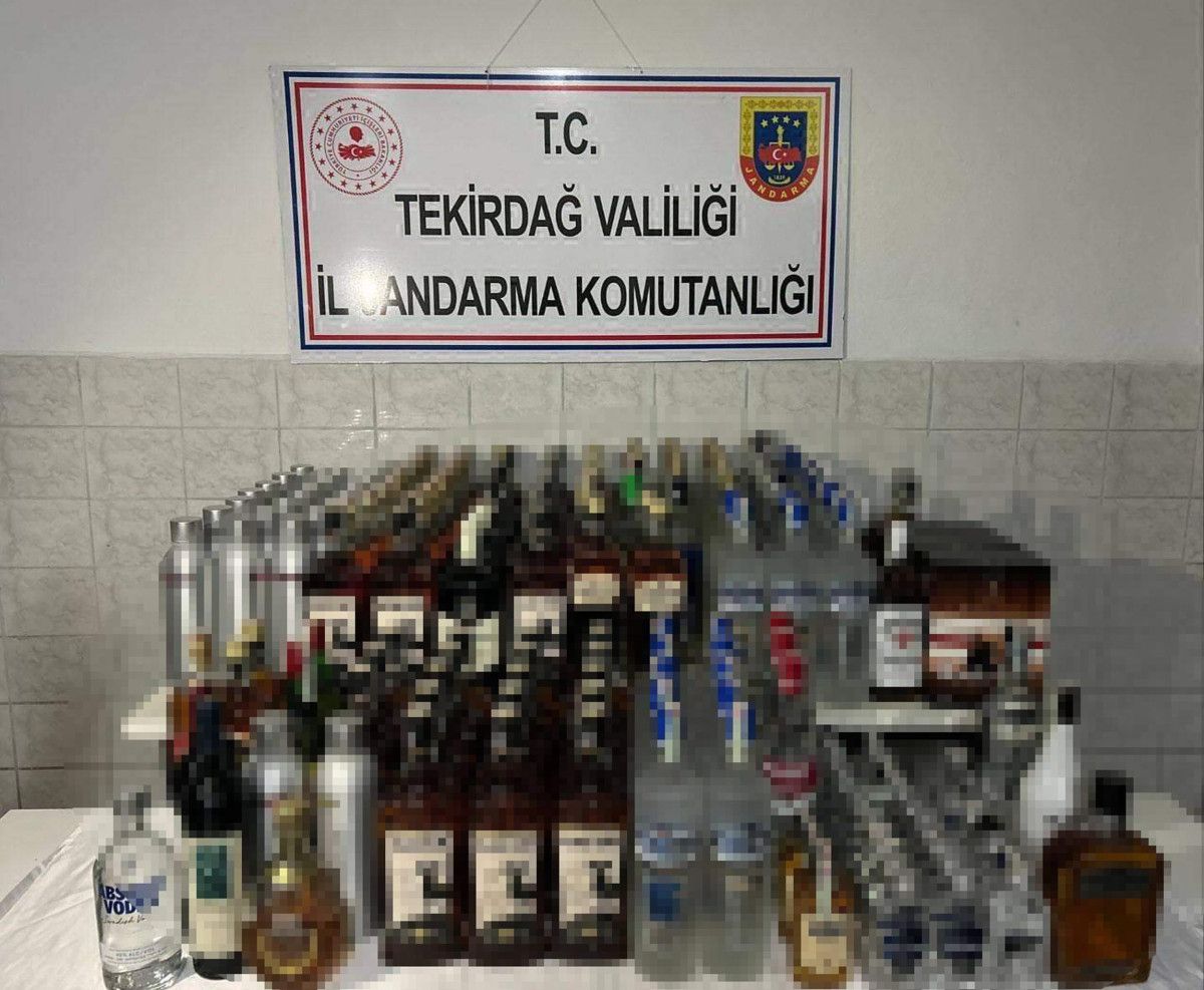 Tekirdağ'da 5 ton etil alkol ele geçirildi 2 tekirdagda 5 ton etil alkol ele gecirildi 1 8Ht1w2nE