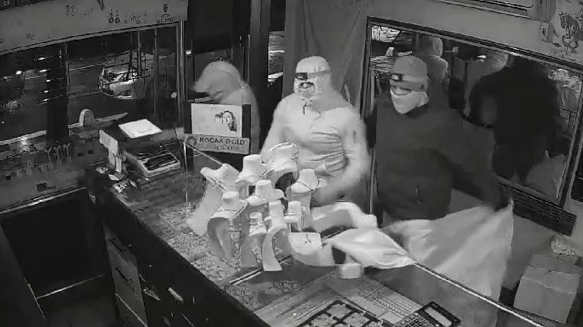 tekirdagda kuyumcu soygununa iliskin 5 supheli tutuklandi 0