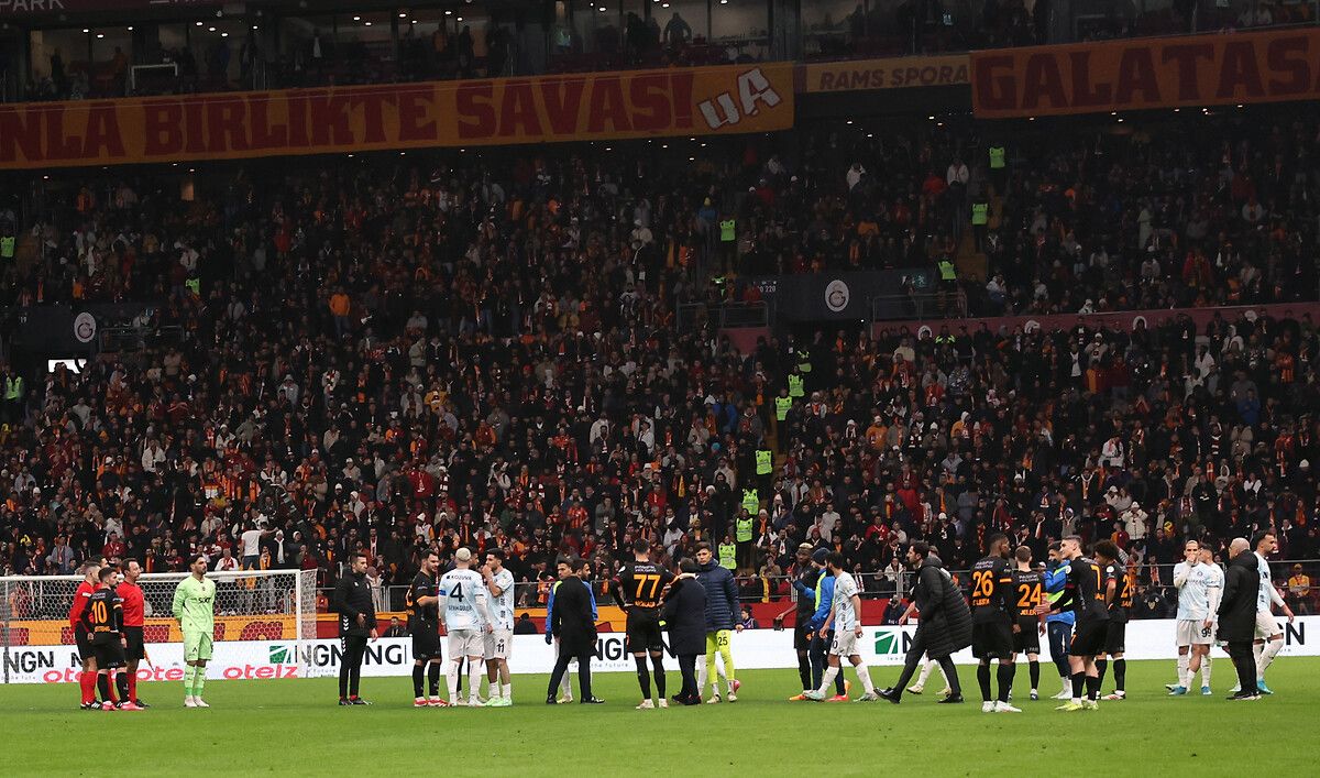 tffden sahadan cekilen takimlara yeni ceza kume dusecekler 0 v63CId1j