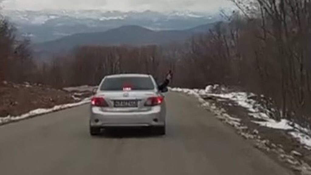 tokatta havaya ates acan maganda yakalandi UL125ubi