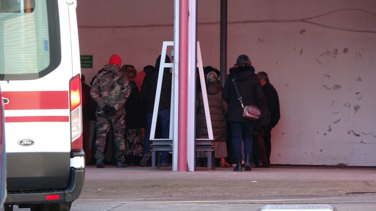 trabzonda bir tuccar parasini odemedigi milyarlarca liralik findikla kayiplara karisti 4 KVTGwPEY