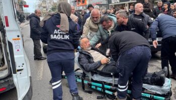 trafikte yol verme tartismasi kavgaya donustu 1 yarali sYRyxwUZ