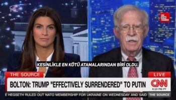 trumpin eski guvenlik danismanindan putin gorusmesi yorumu keyiften siseden vodka iciyor B5RfZtPP