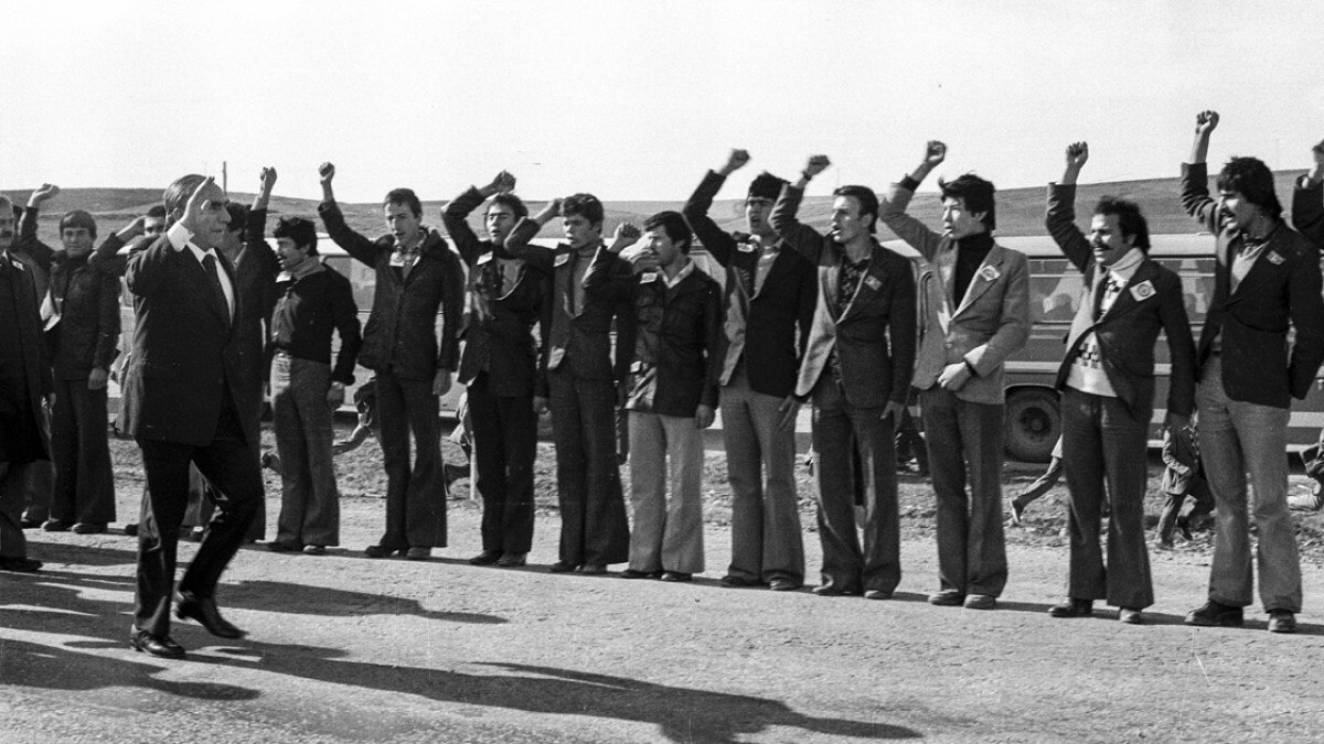 turk siyasi tarihine damga vuran yillar mhp 56 yasinda 0 zPvmQNZz