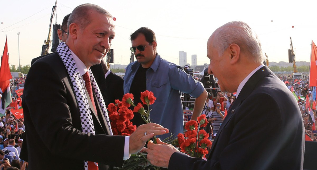 turk siyasi tarihine damga vuran yillar mhp 56 yasinda 4 JWIMPEjY