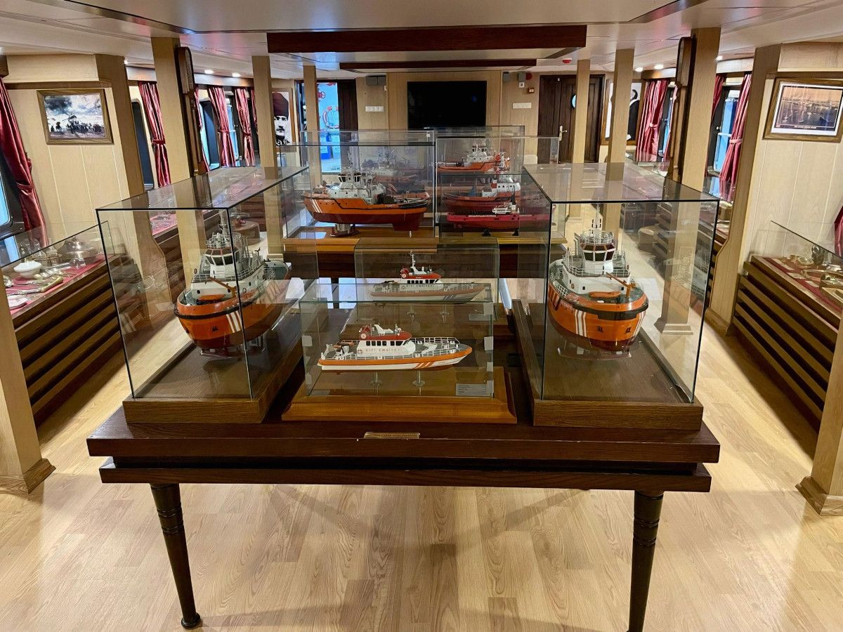 ulastirma ve altyapi bakani abdulkadir uraloglu zubeyde hanim egitim ve sergi gemisi yeniden ziyarete 16H4fEPq