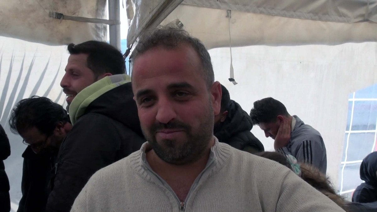 ulkesine donene suriyeli insallah ileride turkiyeye yine gelirim ama bu defa gezmek icin 3 i4bnR1XW