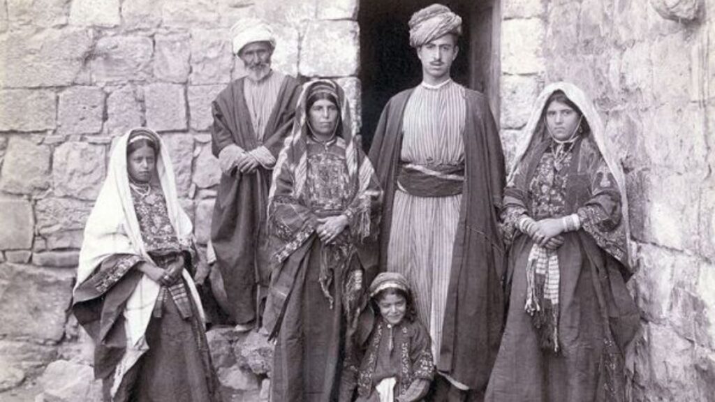 umit yenisehirli yazdi filistinliler 3200 yildir gazzede YFERVDHj