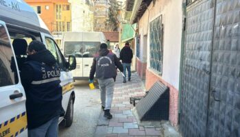 usakta babasini bicaklayarak olduren ogul tutuklandi a2SVz9ju