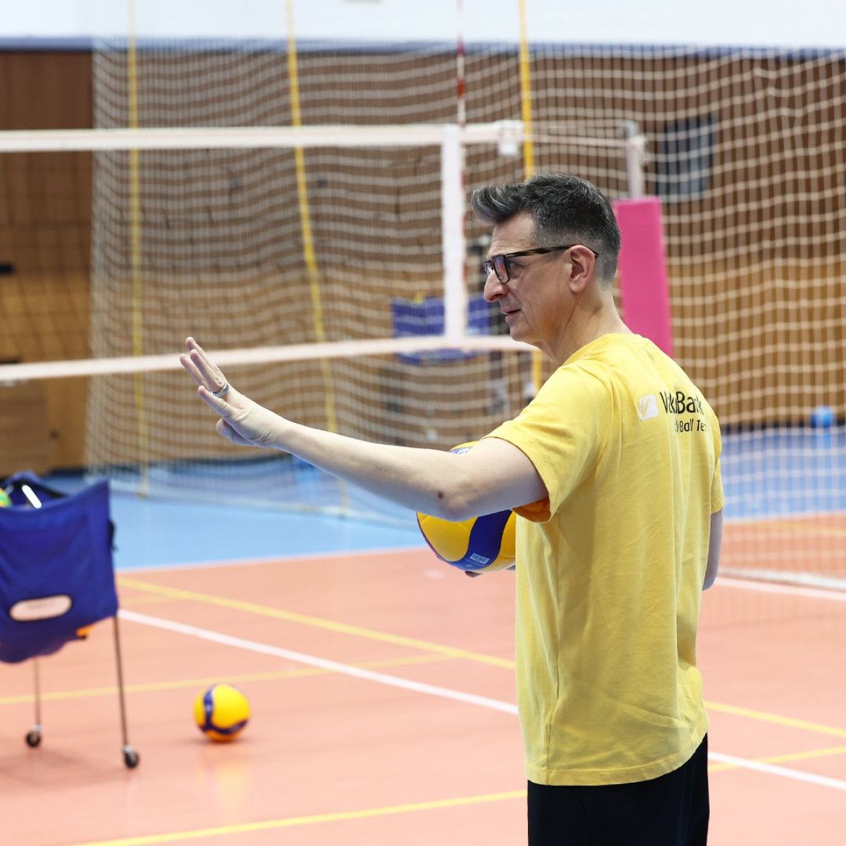 vakifbank giovanni guidetti ile sozlesme yeniledi 0