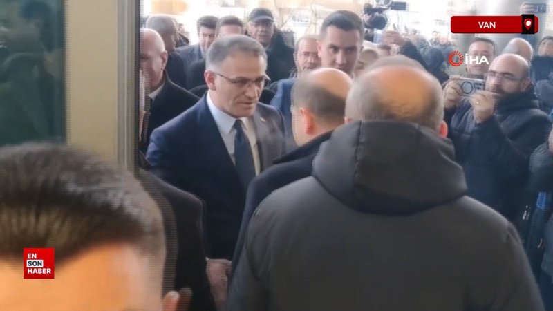 van buyuksehir belediyesine kayyum atandi F2UsgIIW