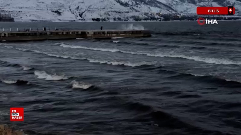 vangolunde dev dalgalar olustu mum3WBws