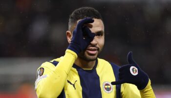 youssef en nesyri fenerbahcede kariyer sezonunu yasiyor 2m3P3eNL