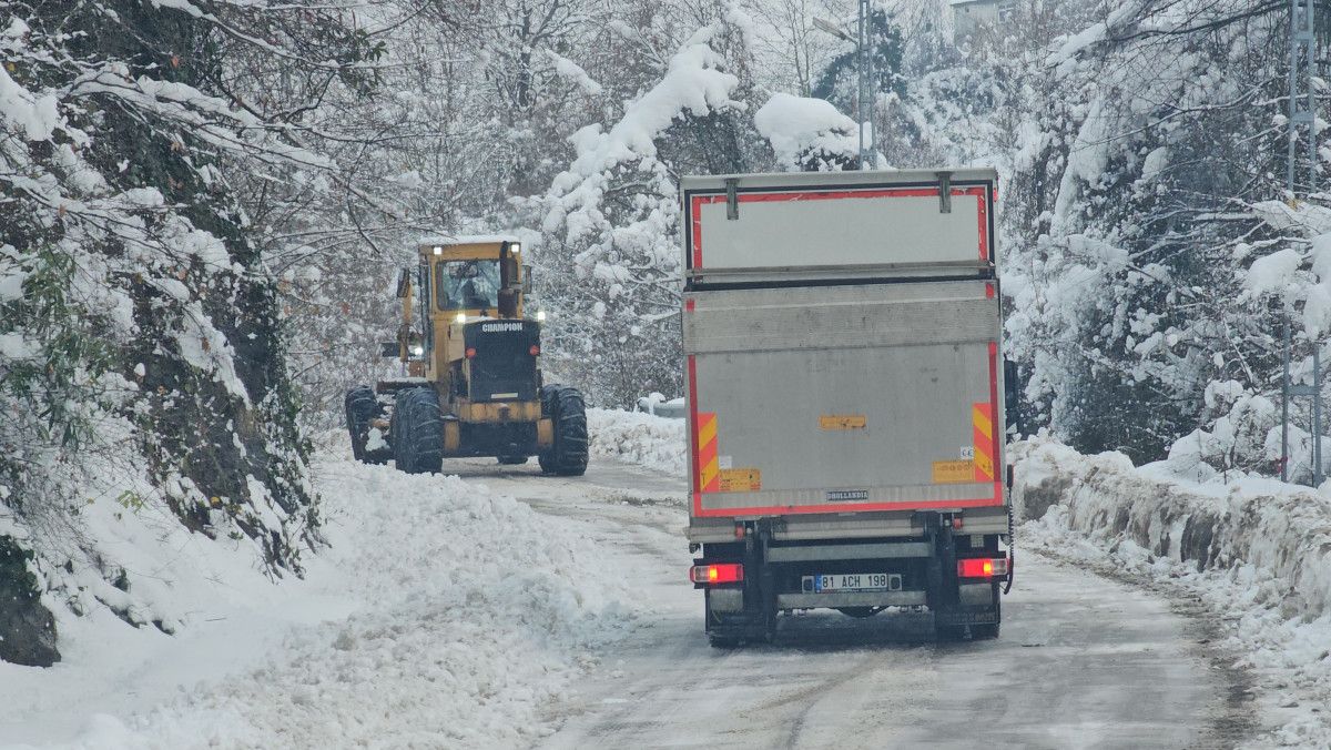 zonguldakta 67 koy yolu ulasima kapali 5 KhRPXg7h