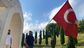 15 temmuz sehitler anitina sabahin erken saatlerinde ziyaret 2ccXCnvP