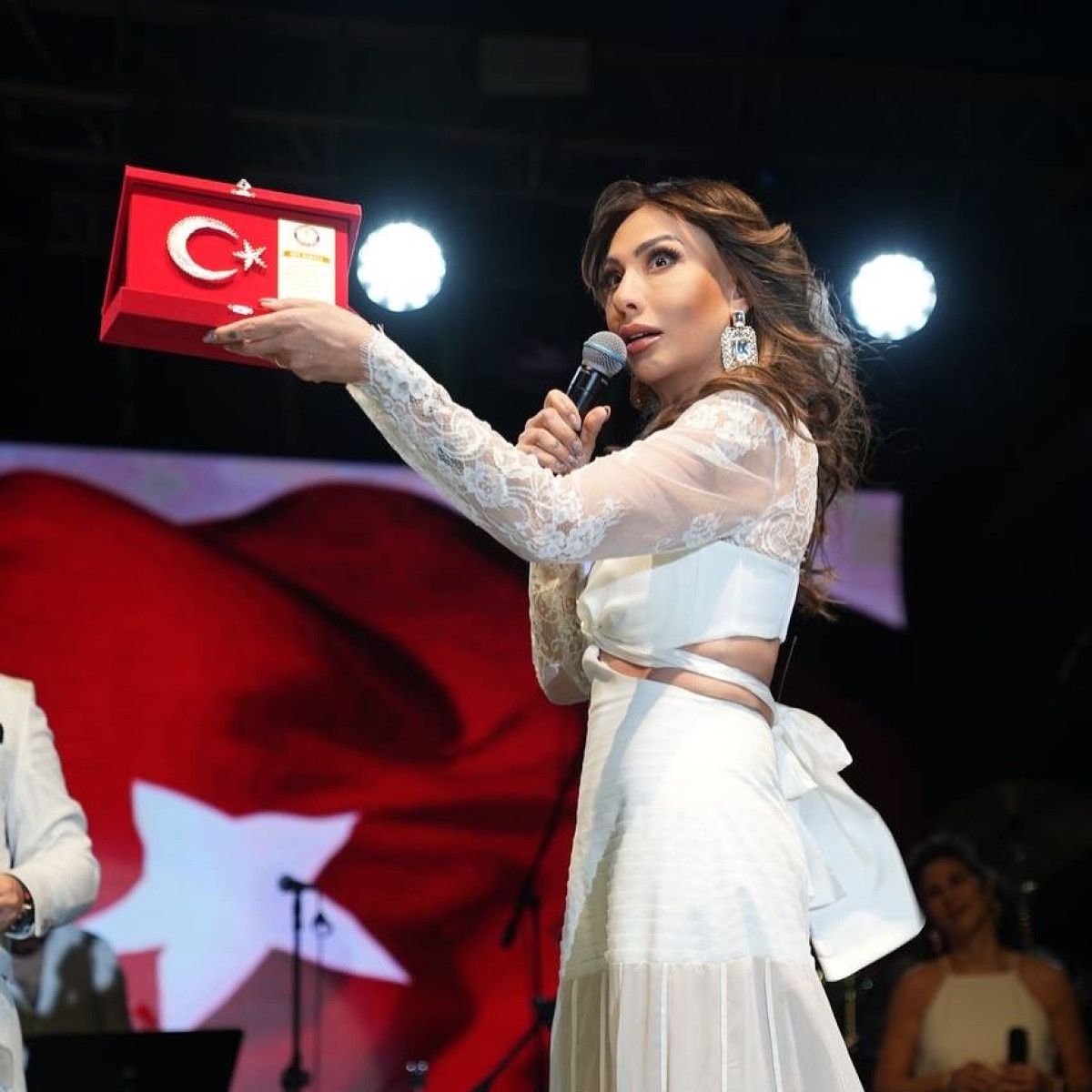 4 ayda 24 kilo vermisti isin karacain yeni karelerine begeni yagdi 1 1vre49e4