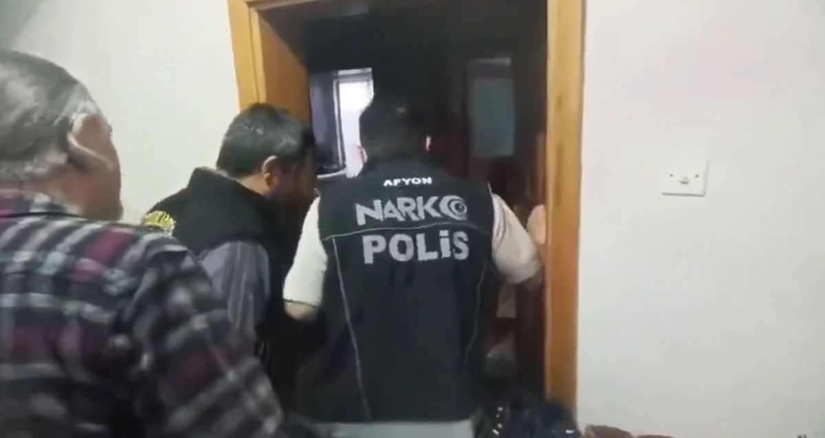 72 ilde uyusturucu operasyonu bin 933 kisi yakalandi 1