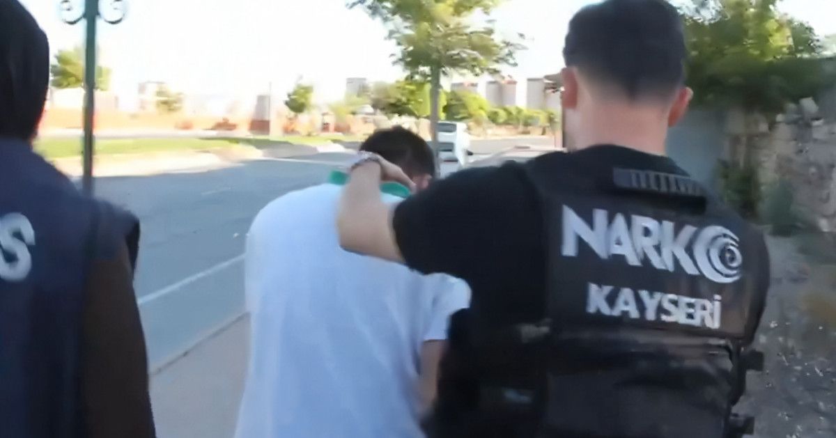 72 ilde uyusturucu operasyonu bin 933 kisi yakalandi 5 WHnV5fhu
