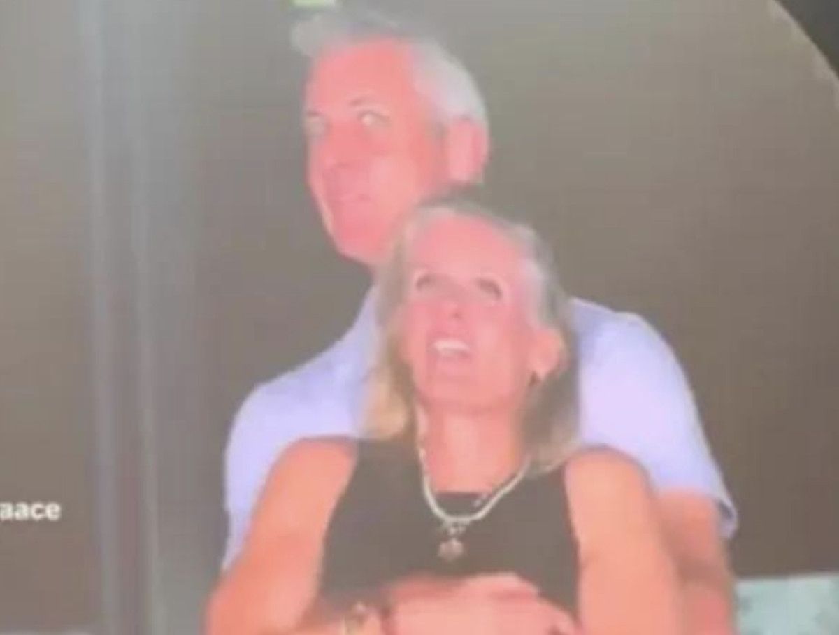 abdde esini aldatan ceo gorevden alindi 0 z7vC3AYF