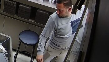 adanada calistigi kuyumcudan 3 kilo bilezik caldi gdZlBVuu