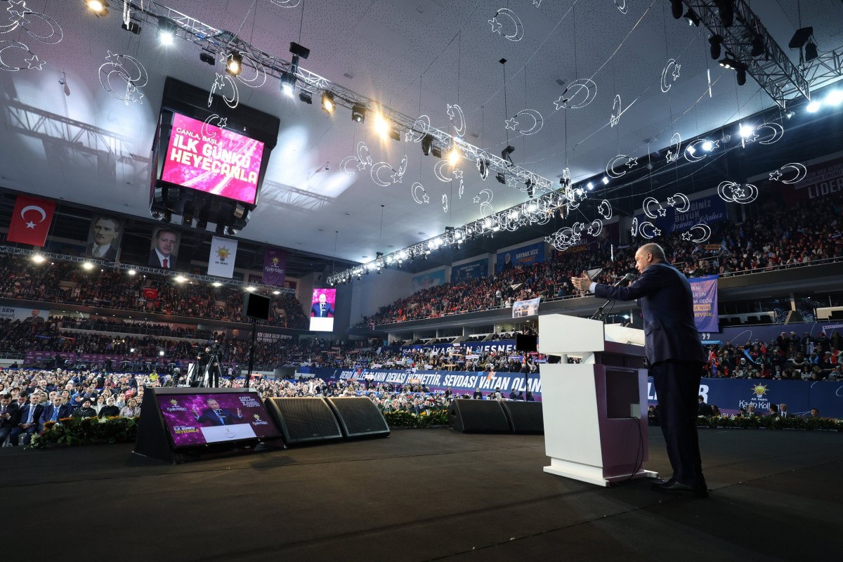 ak partide buyuk ankara kongresine geri sayim basladi 2 8iBIDMs8