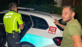 aksarayda alkollu yakalanan surucu ehliyeti kaptirinca polislere yalvardi F35e84TJ