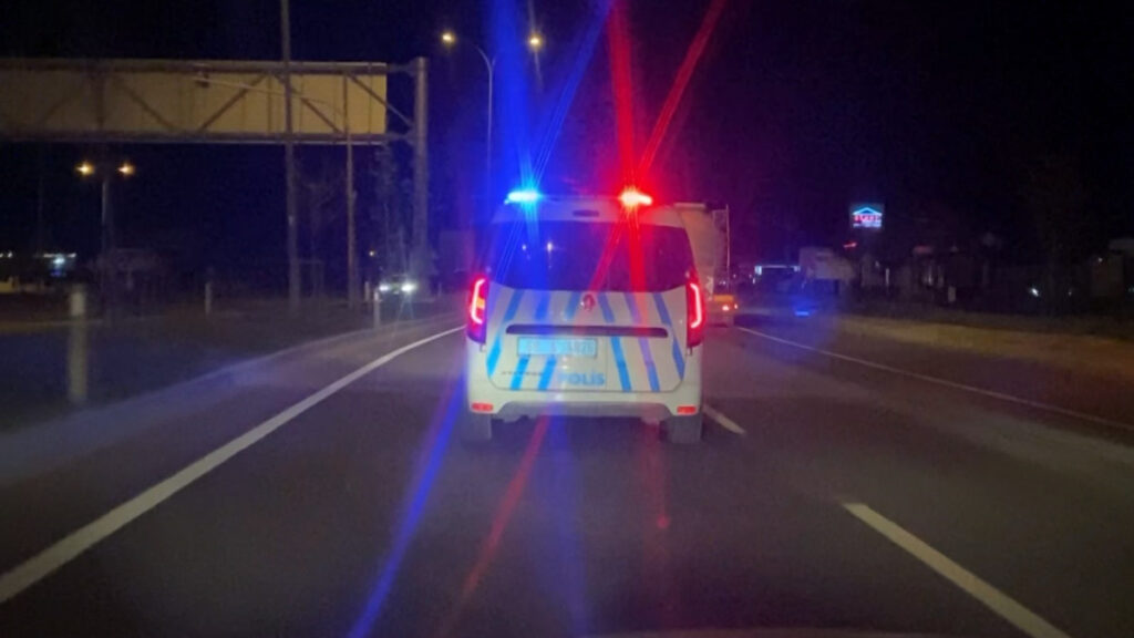 aksarayda polisten kacan alkollu surucu kaza yapinca yakalandi bdhvtuF8