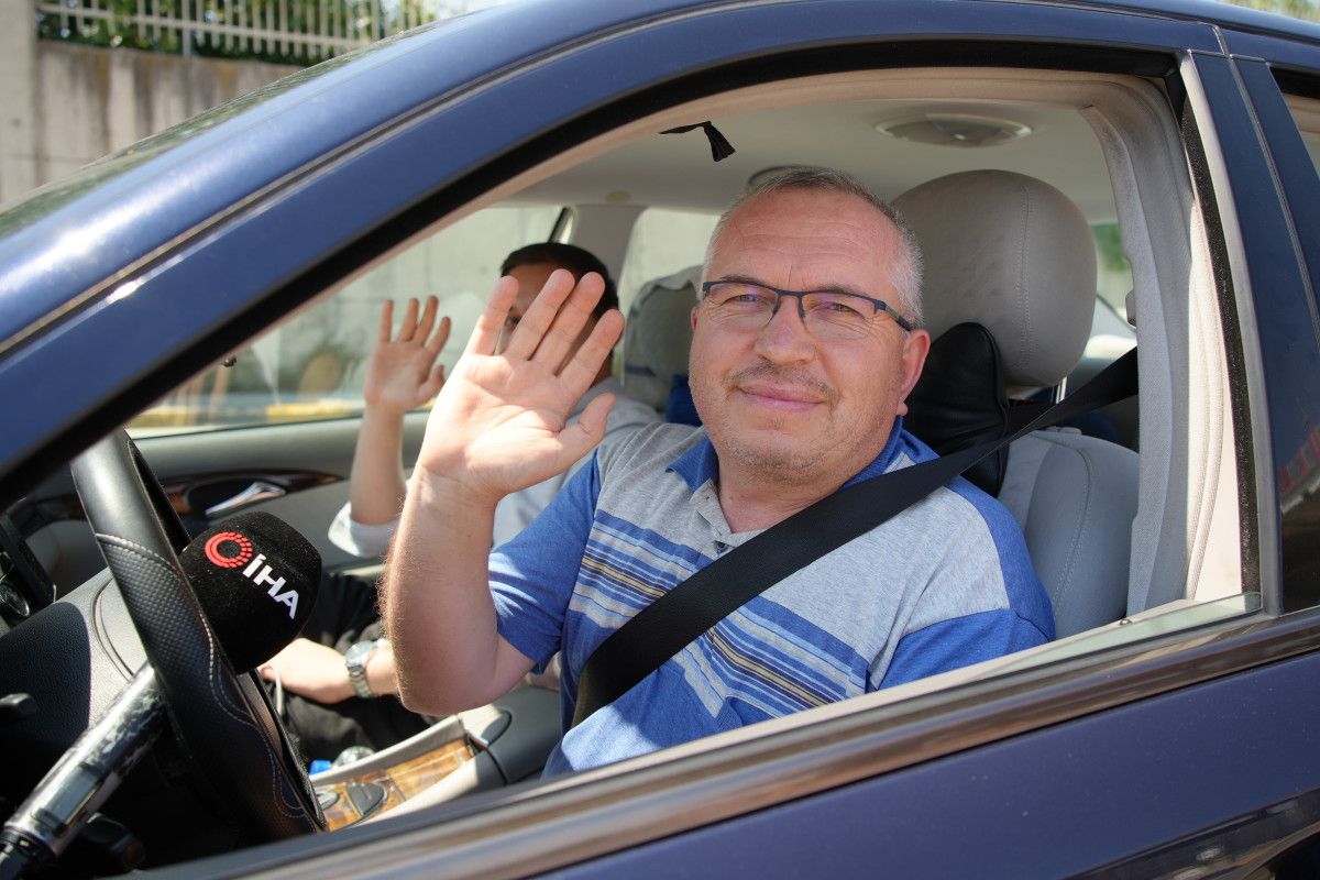 Almanya'dan Türkiye'ye gelen gurbetçi: Balık sezonu gibi gurbetçi sezonu açılıyor 3 almanyadan turkiyeye gelen gurbetci balik sezonu gibi gurbetci sezonu aciliyor 2 eswbzaPW