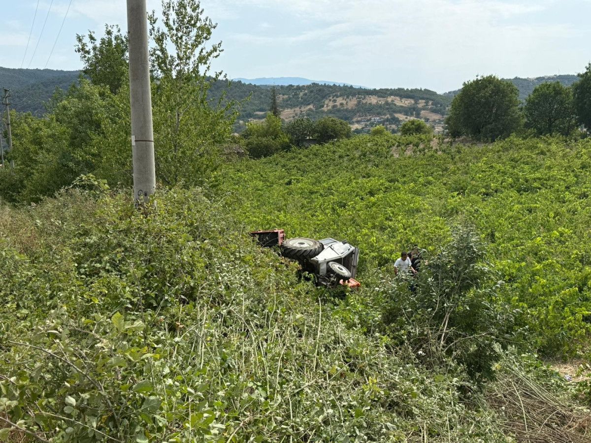 amasyada devrilen traktorun surucusu hayatini kaybetti 1 KZdN4GBE