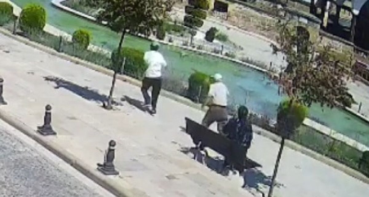 amasyada telefon dolandiricisi parkta bulustugu kadinin parasini alip kacti 0 32e43kJM