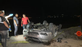 ankarada otomobiller kafa kafaya carpisti 3 kisi can verdi 4zNKApJu