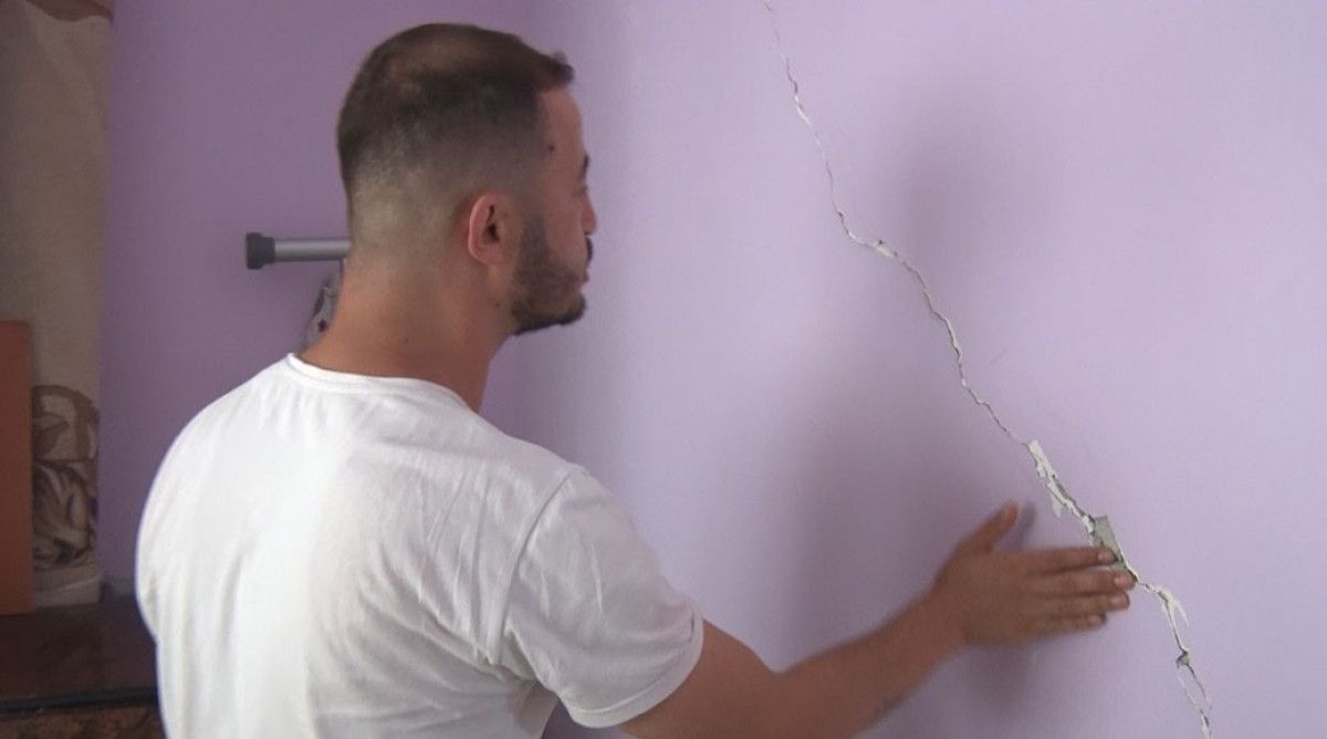 ankarada zemini kayan bina icin vatandaslar yardim istiyor 2 52qqqDnr