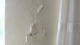 ankarada zemini kayan bina icin vatandaslar yardim istiyor tMnXcwVO