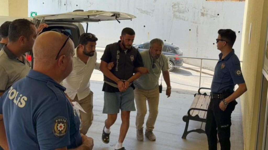 antalyada karisini darbedip komaya sokan koca tutuklandi hr6m5ORM