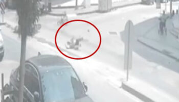 antalyada motosiklet ile bisiklet carpisti 2 yarali sqyERSSQ