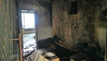 antalyada ofis yangininda 1 bucuk milyon tllik mal kaybi ucFBG3H4