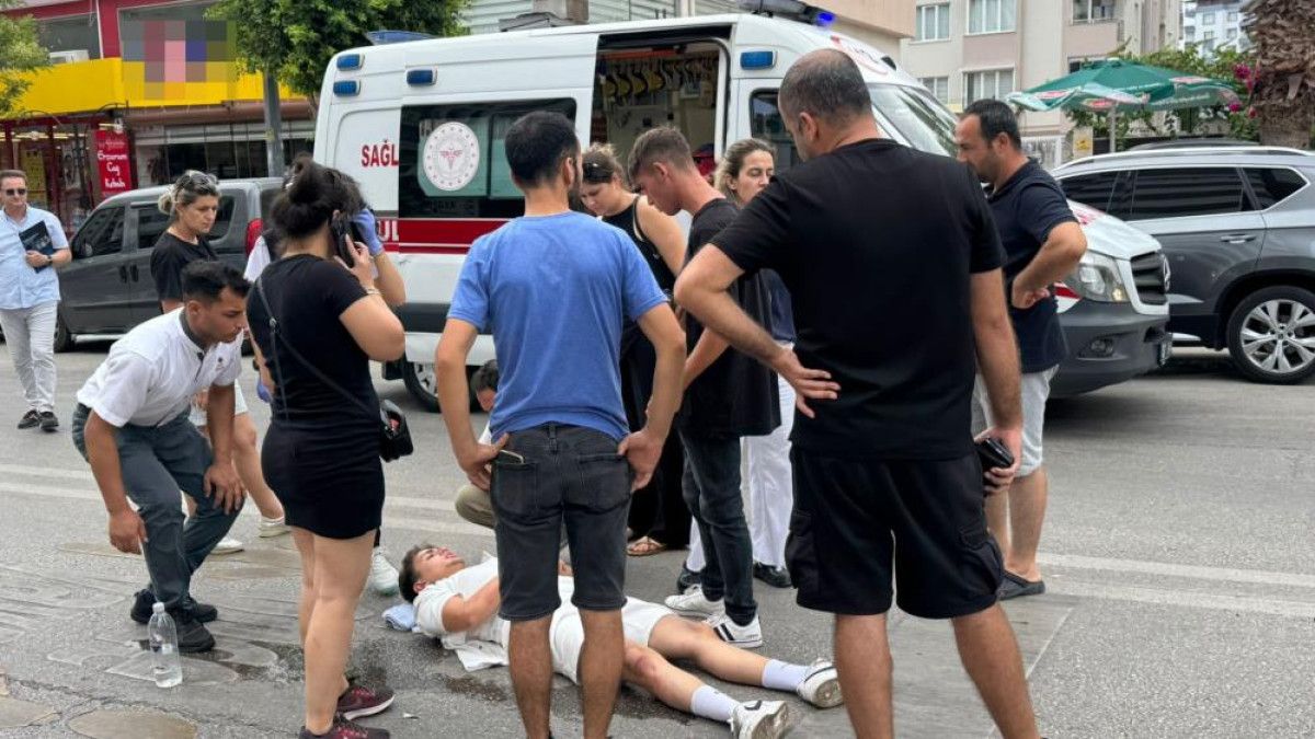 antalyada otomobille motosiklet carpisti 1 yarali 2 UjljSL7c