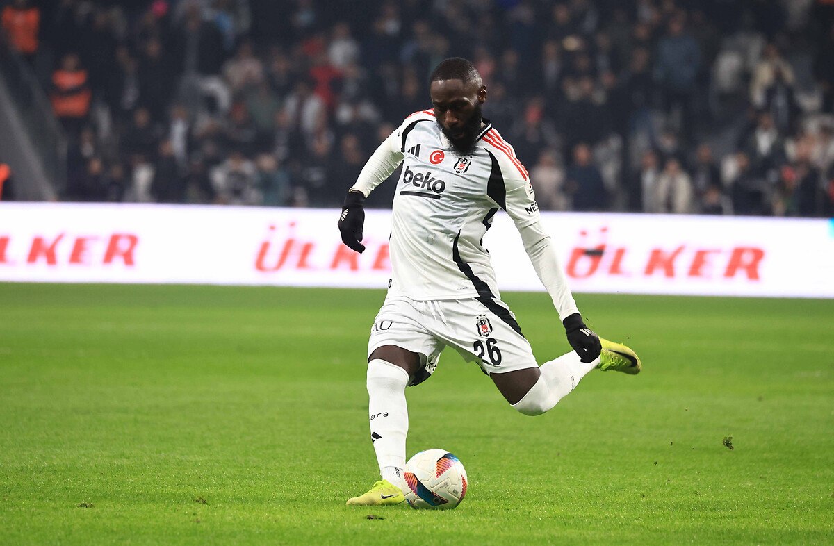 Arthur Masuaku kendine geldi 1 arthur masuaku kendine geldi 0 6zwKLFGU